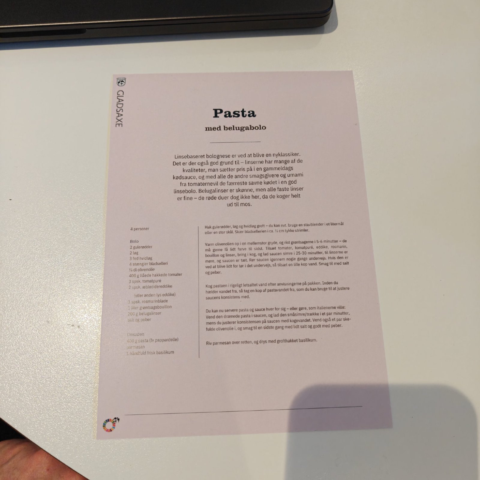Opskriftskort med opskrift på pasta med belugabolo